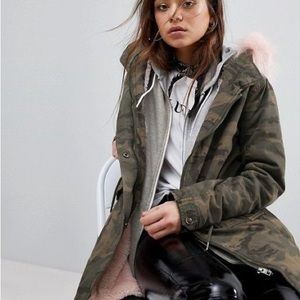 Only Camo Parka with Faux Fur Lining
by ASOS